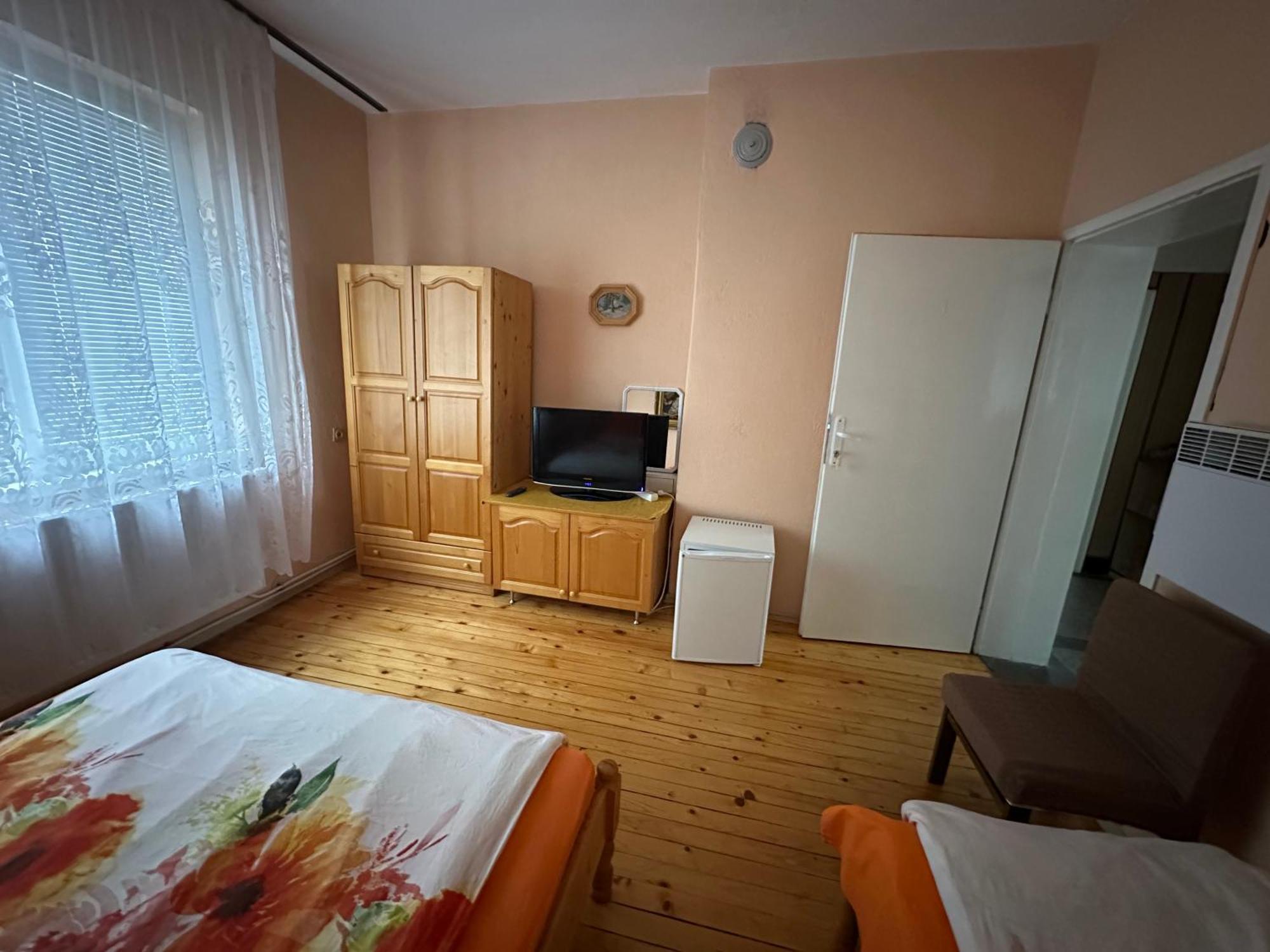 Velkovski Guest House Hisarya Luaran gambar