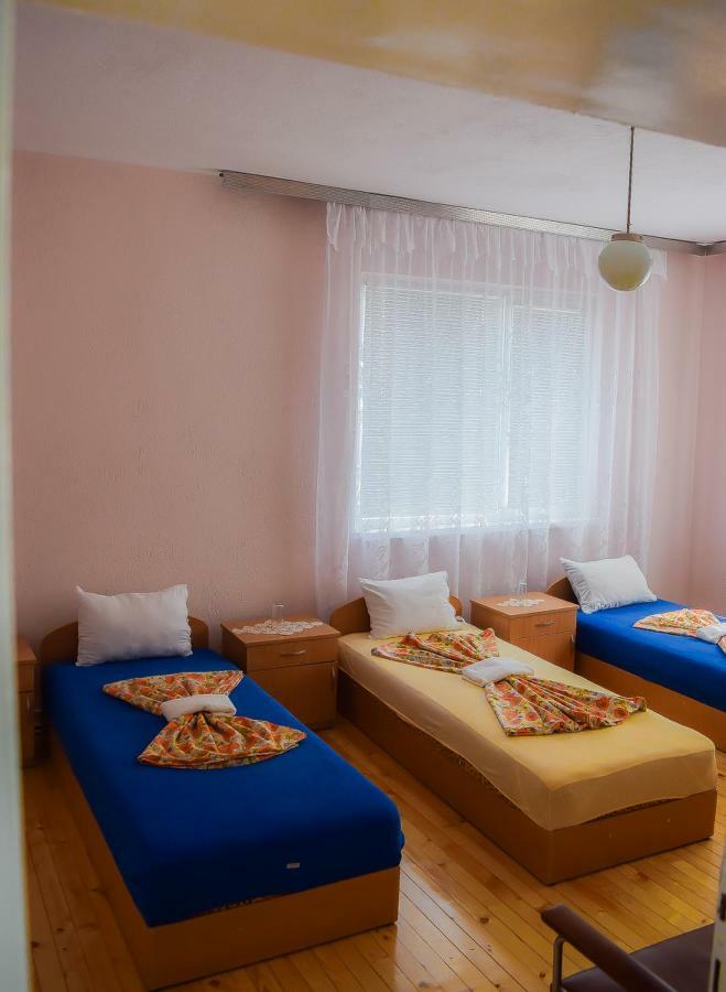 Velkovski Guest House Hisarya Luaran gambar