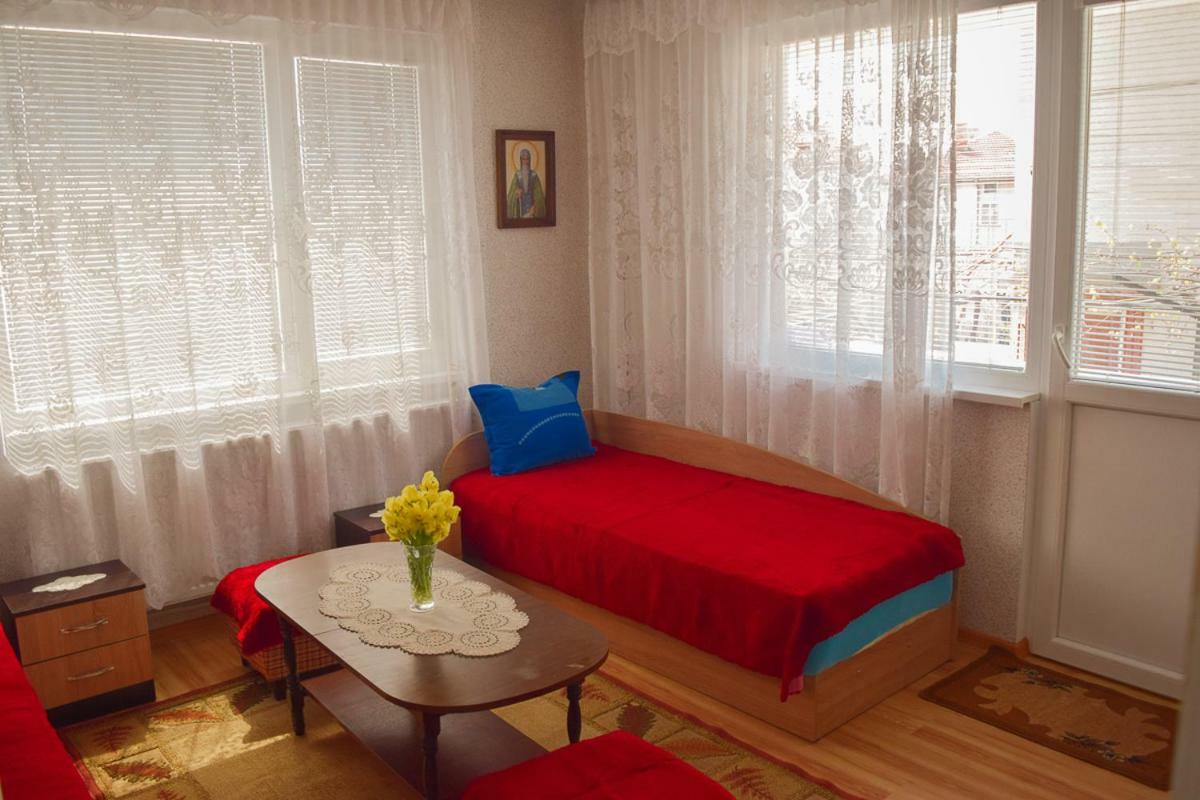 Velkovski Guest House Hisarya Luaran gambar