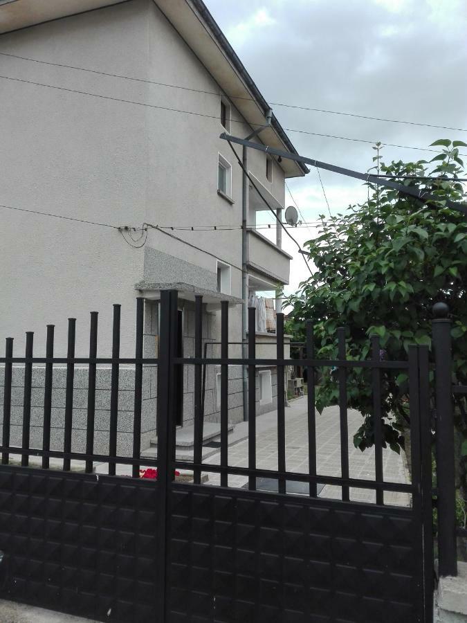 Velkovski Guest House Hisarya Bilik gambar